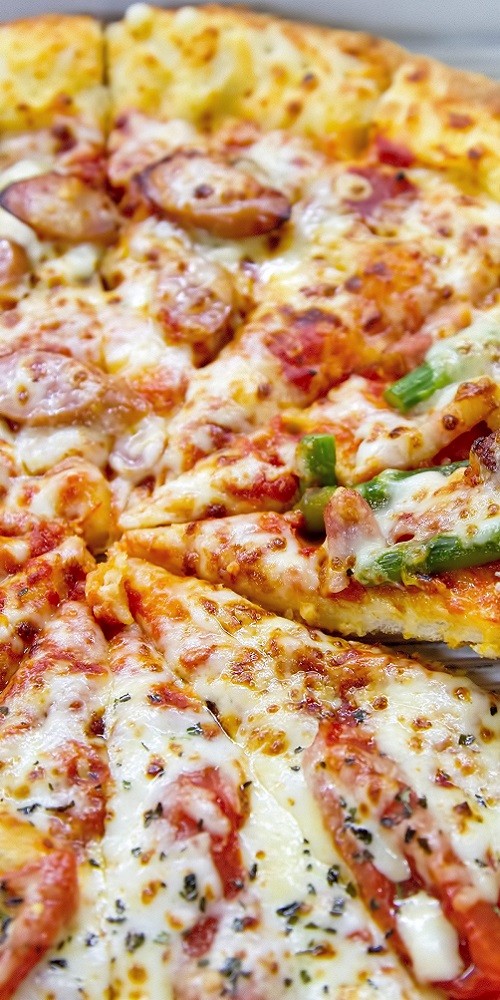 カワサキフードサービスは小僧寿し・ブランチワールド・あげたてからあげ専門店とり家・スパゲティハウスマッキーデニム・カフェテリアカメリア（茨城県五浦天心記念美術館内）を運営する茨城県ひたちなか市のフードカンパニー